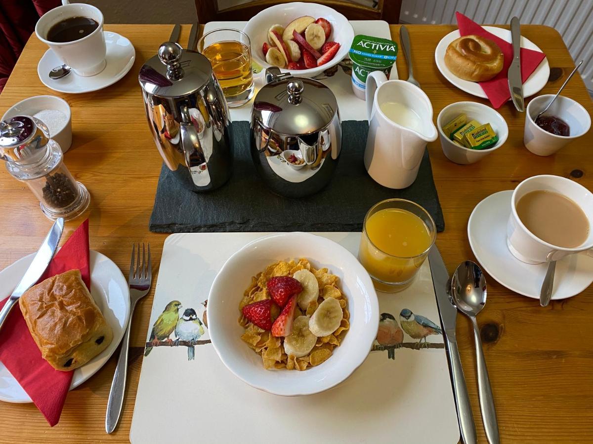 May Cottage B&B Bowness-on-Windermere Esterno foto